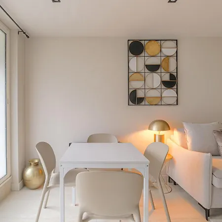 Apartment Avec Terrasse, Saint-didier Saint-Didier-au-Mont-d'Or